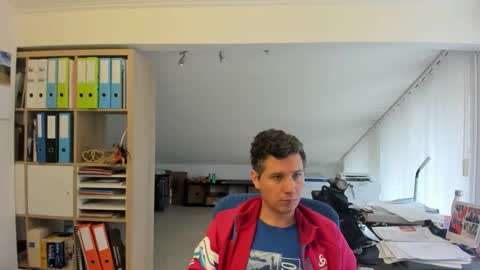 Snapshot of frikits chatting on 03-22-26, 11:02 Francois online show from 03-22-26, 11:02