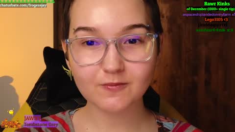 Snapshot of frogessjay chatting on 12-19-24, 09:17 Jaywise Frogfoot online show from 12-19-24, 09:17