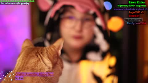 Snapshot of frogessjay chatting on 01-06-25, 12:05 Jaywise Frogfoot online show from 01-06-25, 12:05