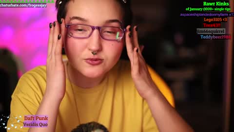 Snapshot of frogessjay chatting on 01-18-25, 09:02 Jaywise Frogfoot online show from 01-18-25, 09:02