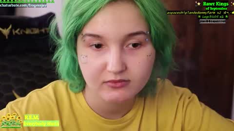 Snapshot of frogessjay chatting on 09-10-25, 08:14 Jaywise Frogfoot online show from 09-10-25, 08:14