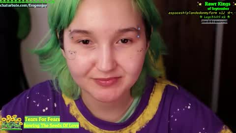 Snapshot of frogessjay chatting on 09-14-25, 02:05 Jaywise Frogfoot online show from 09-14-25, 02:05