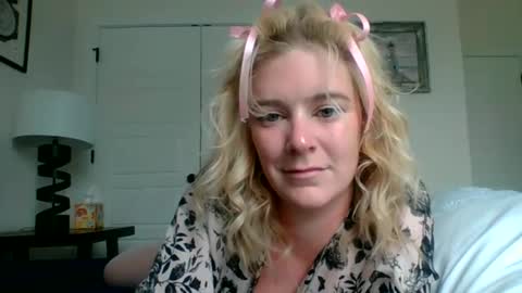 Snapshot of frommarywithlove chatting on 09-23-25, 04:21 frommarywithlove online show from 09-23-25, 04:21