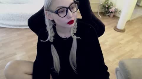 Lilith online show from 03-11-25, 07:37