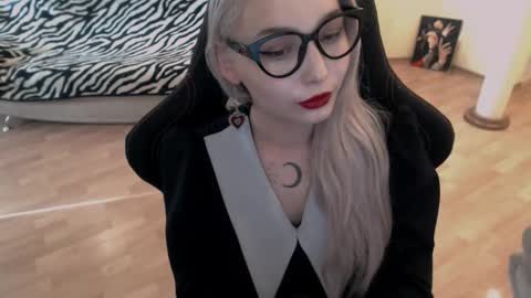 Lilith online show from 09-09-25, 11:54