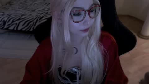 Snapshot of fromsun_forsoul chatting on 05-08-26, 07:46 Lilith online show from 05-08-26, 07:46
