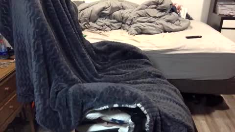 Snapshot of froski666 chatting on 12-19-25, 02:51 froski666 online show from 12-19-25, 02:51