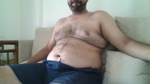 fruti loops  Bull online show from 01-30-25, 06:03