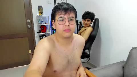 uwu online show from 12-19-25, 09:33