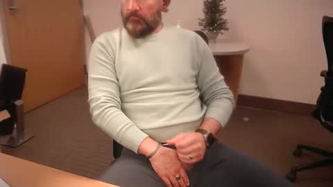 fuckadilf online show from 12-19-24, 04:57