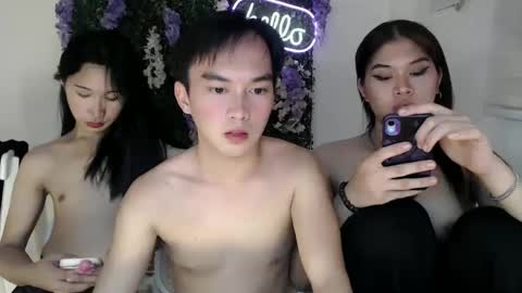   online show from 02-13-25, 01:37