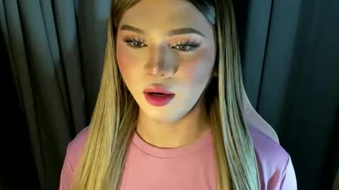 Snapshot of fuckdoll_rain chatting on 05-15-26, 04:03 R A I N M O R A L E S G M A I L . C O M online show from 05-15-26, 04:03