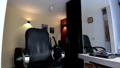 SERGIO THE SEX LAWYER online show from 04-21-26, 03:35