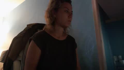 Snapshot of fuckhard4you chatting on 09-17-25, 07:26 La online show from 09-17-25, 07:26