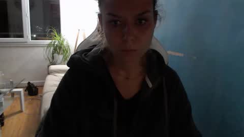 Snapshot of fuckhard4you chatting on 10-15-25, 07:36 La online show from 10-15-25, 07:36