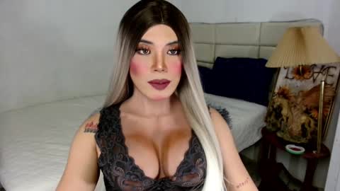 MISS NEILLY online show from 12-02-25, 05:57