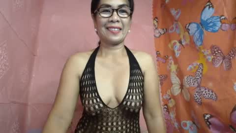 Snapshot of fuckinghairy49 chatting on 12-17-24, 06:24 mariposa online show from 12-17-24, 06:24