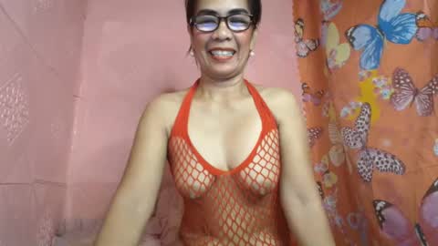 Snapshot of fuckinghairy49 chatting on 12-21-24, 12:49 mariposa online show from 12-21-24, 12:49