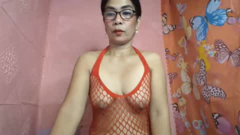 Snapshot of fuckinghairy49 chatting on 12-22-24, 02:06 mariposa online show from 12-22-24, 02:06