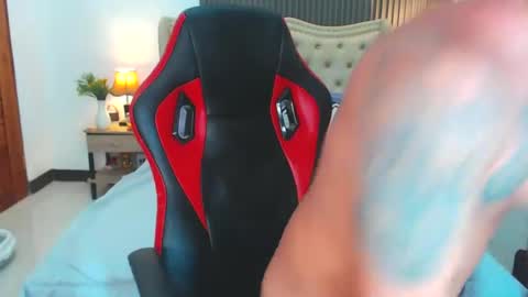 Snapshot of fuckinghot201 chatting on 02-07-25, 09:26 jason online show from 02-07-25, 09:26