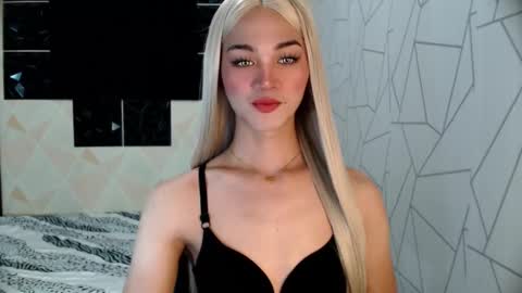 MISS IVANA online show from 01-12-26, 11:32