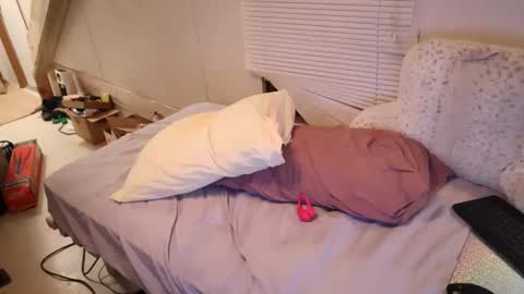 Snapshot of fuckmypussyplz1 chatting on 09-28-25, 02:39 fuckmypussyplz1 online show from 09-28-25, 02:39