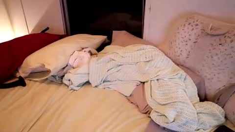 Snapshot of fuckmypussyplz1 chatting on 11-03-25, 01:40 fuckmypussyplz1 online show from 11-03-25, 01:40