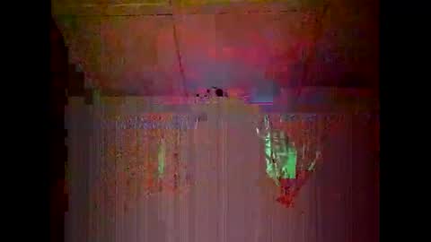 Snapshot of fucmebudoo chatting on 01-12-26, 10:53 Warwick online show from 01-12-26, 10:53