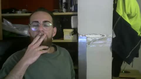 Snapshot of fuerte440 chatting on 10-15-25, 08:03 fuerte440 online show from 10-15-25, 08:03