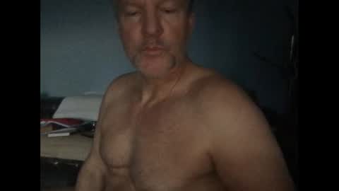 Snapshot of fuertecock chatting on 02-16-25, 01:47 Gregorio online show from 02-16-25, 01:47