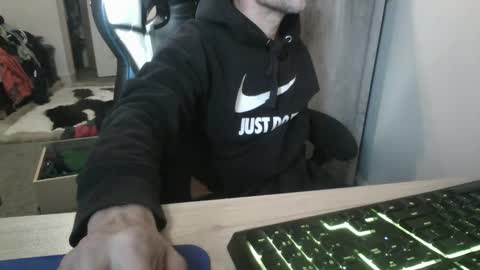 Snapshot of fukemndukem chatting on 10-09-25, 12:14 fukemndukem online show from 10-09-25, 12:14