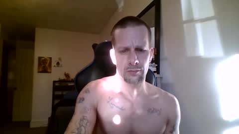 Snapshot of fukemndukem chatting on 11-29-25, 02:42 fukemndukem online show from 11-29-25, 02:42