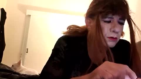 Snapshot of full4cefull chatting on 12-15-24, 12:06 Pizzaz online show from 12-15-24, 12:06