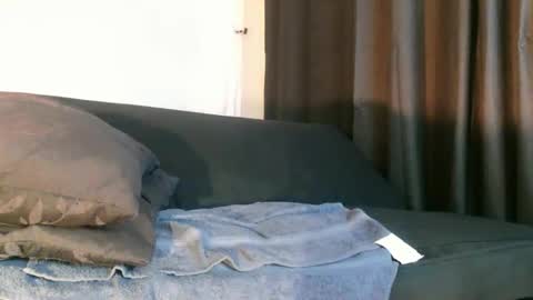 Snapshot of full4cefull chatting on 11-12-25, 11:43 Pizzaz online show from 11-12-25, 11:43