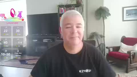 Snapshot of fullastars chatting on 10-14-25, 02:18 fullastars online show from 10-14-25, 02:18