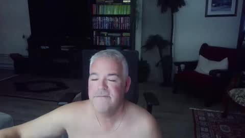 Snapshot of fullastars chatting on 10-16-25, 10:00 fullastars online show from 10-16-25, 10:00