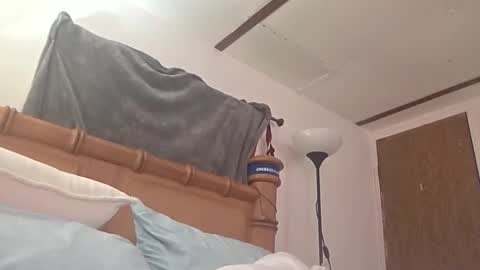 Snapshot of fulluforever chatting on 02-27-26, 05:51 Astrid online show from 02-27-26, 05:51