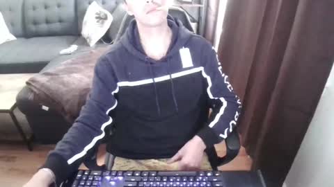 Snapshot of fululandready chatting on 12-05-24, 04:01 fullandready online show from 12-05-24, 04:01