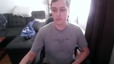 Snapshot of fululandready chatting on 02-20-25, 04:25 fullandready online show from 02-20-25, 04:25