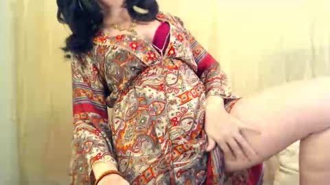 Snapshot of fun4tips chatting on 03-09-25, 09:14 Fun4Tips online show from 03-09-25, 09:14