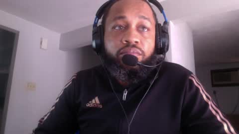 Snapshot of fundreams100 chatting on 10-01-25, 04:46 FunDreams online show from 10-01-25, 04:46