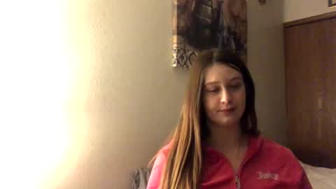 Snapshot of funflirt97 chatting on 01-09-25, 02:43 Linnys Palace online show from 01-09-25, 02:43