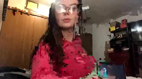 Snapshot of funflirt97 chatting on 01-10-25, 04:12 Linnys Palace online show from 01-10-25, 04:12