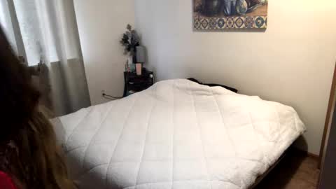 Snapshot of funflirt97 chatting on 02-26-25, 06:11 Linnys Palace online show from 02-26-25, 06:11