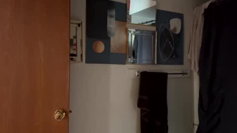 Snapshot of funflirt97 chatting on 11-04-25, 05:23 Linnys Palace online show from 11-04-25, 05:23