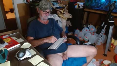 mike online show from 09-17-25, 11:39