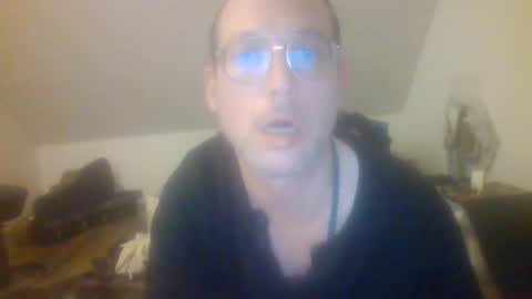 Snapshot of funneltunnel chatting on 05-06-26, 10:48 funneltunnel online show from 05-06-26, 10:48