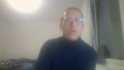 Snapshot of funneltunnel chatting on 05-17-26, 05:42 funneltunnel online show from 05-17-26, 05:42
