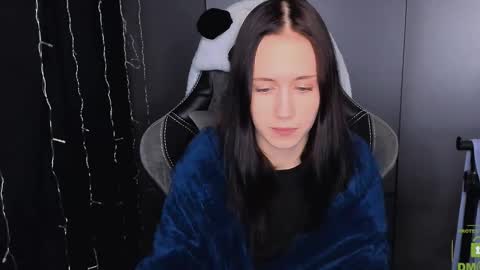 Eva online show from 11-28-25, 02:47