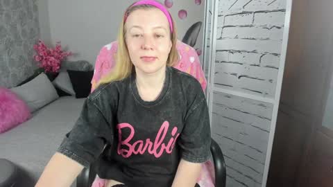 funny_bunny4 online show from 12-20-24, 07:28